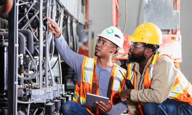 Best Commercial Electrician Services  in Kenwood Estates, FL